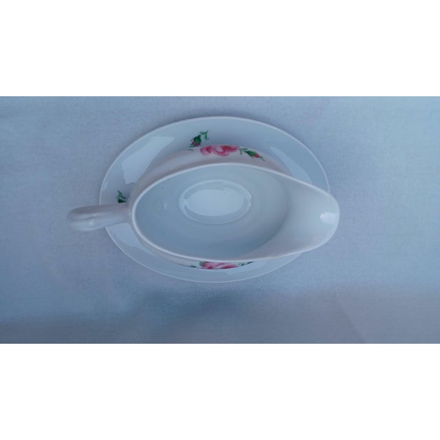 1970s Vintage Porcelain Gravy Sauce Boat in Pink Rose Pattern from Meissen, 1970 For Sale - Image 5 of 11