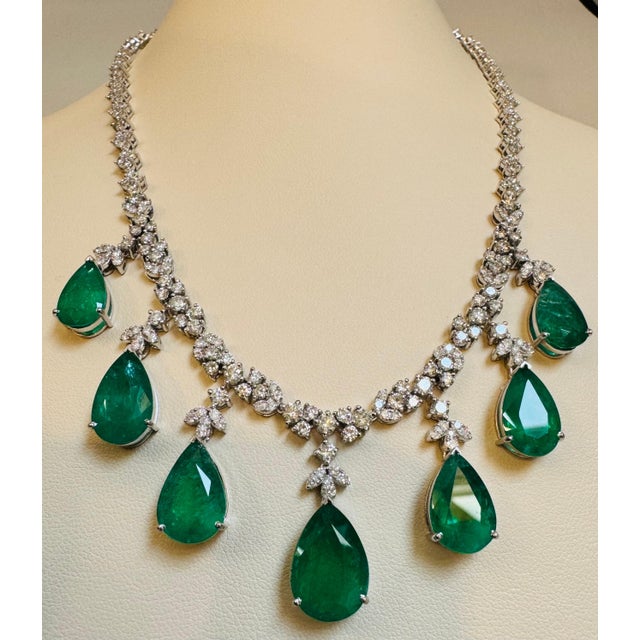 Emerald GIA Certified Pear Zambian Emerald & Diamond Bridal Drop Necklace 14 Kt Gold For Sale - Image 8 of 18