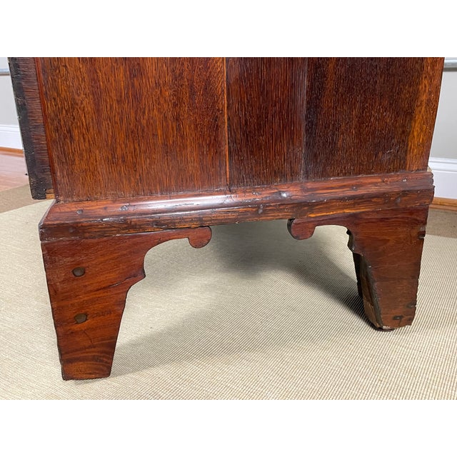 Early 18th Century English Walnut Chest of Drawers, C. 1700–1725 For Sale - Image 12 of 18