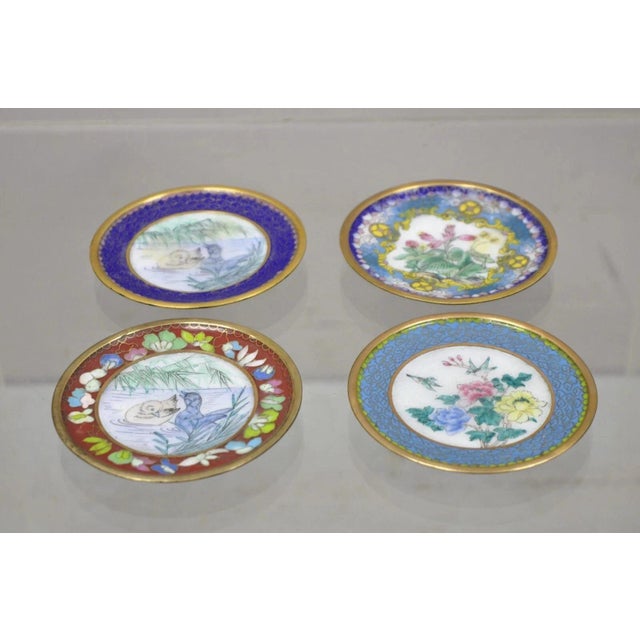 Chinoiserie Vintage Chinoiserie Brass Enamel Cloisonne Small Trinket Dish - Set of 4 For Sale - Image 3 of 10