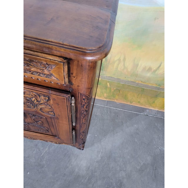 Louis XV Credenza in Walnut For Sale - Image 10 of 13