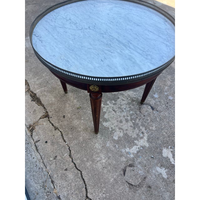 French 19th Century Louis XVI Mahogany Oval Bouillotte Marble Top Side Table For Sale - Image 4 of 8