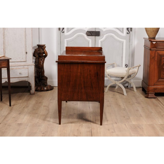 Italian Italian 1820s Walnut and Mahogany Desk with Five Drawers, Pull-out and Banding For Sale - Image 3 of 12