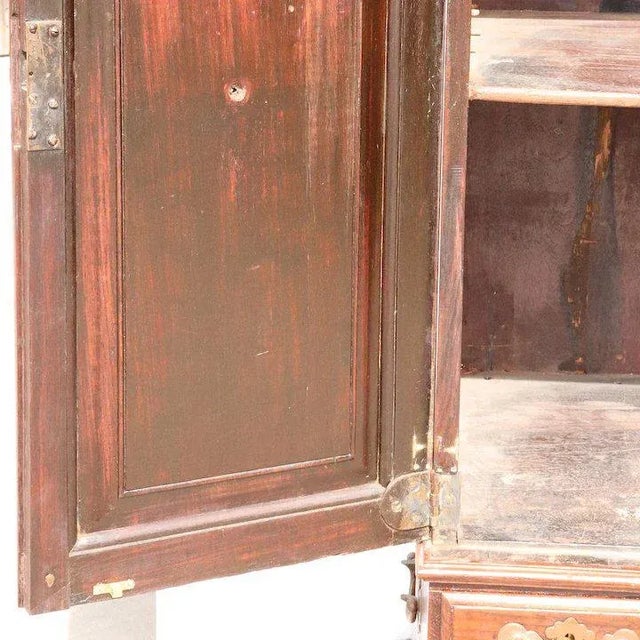 Small Anglo Indian Rosewood Two-Part Linen Press Cupboard For Sale In Denver - Image 6 of 13