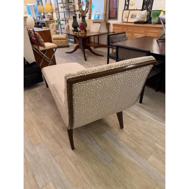 Art Deco Large Chaise Lounge Upholstered in Colefax and Fowler Wilde For Sale - Image 3 of 8