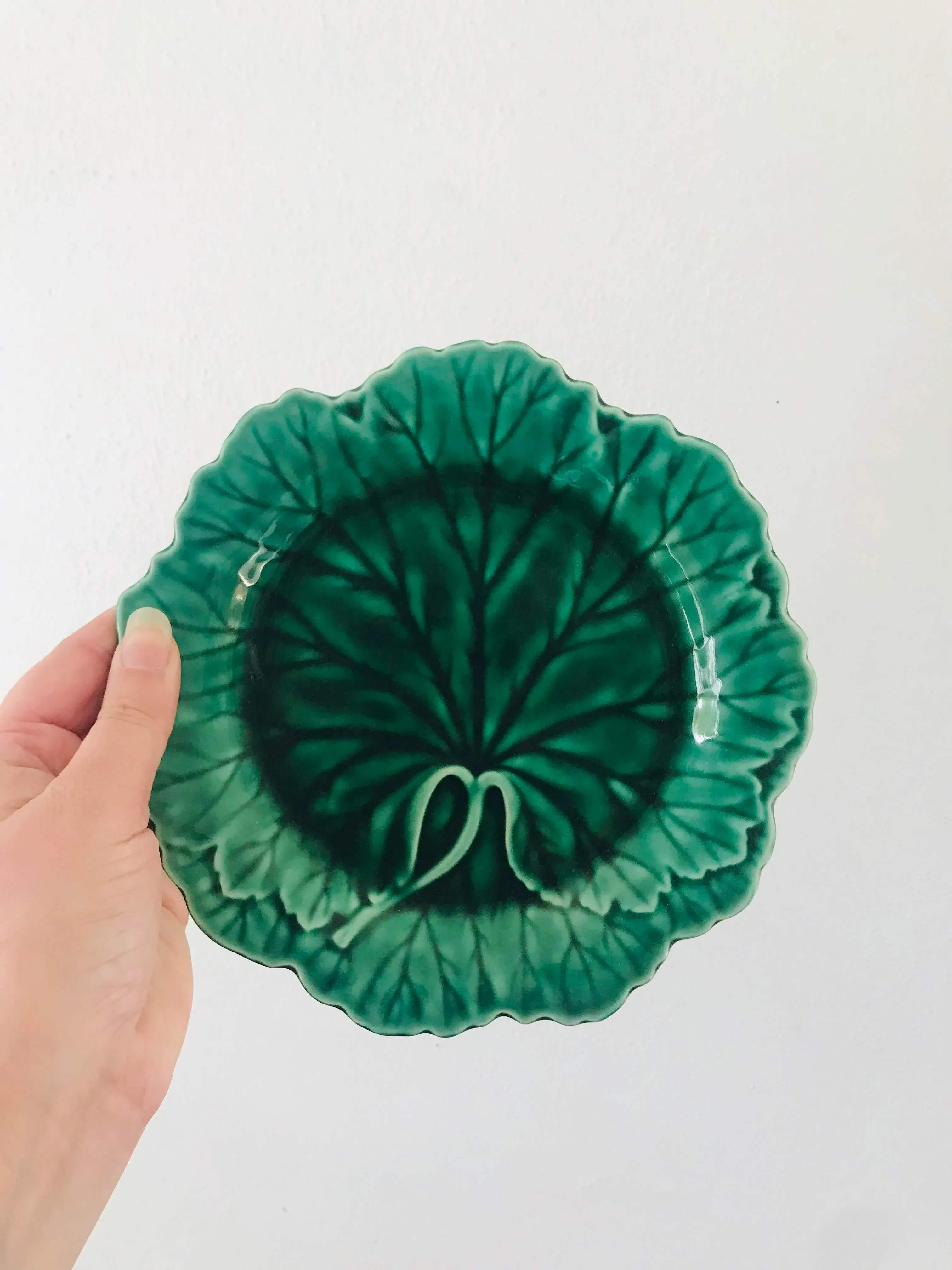 Vintage Green Majolica Wedgwood Cabbage Leaf Wall Plate - Set of 2