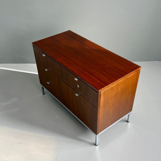 Sideboard by Florence Knoll Bassett for Knoll International, 1980s For Sale - Image 4 of 10
