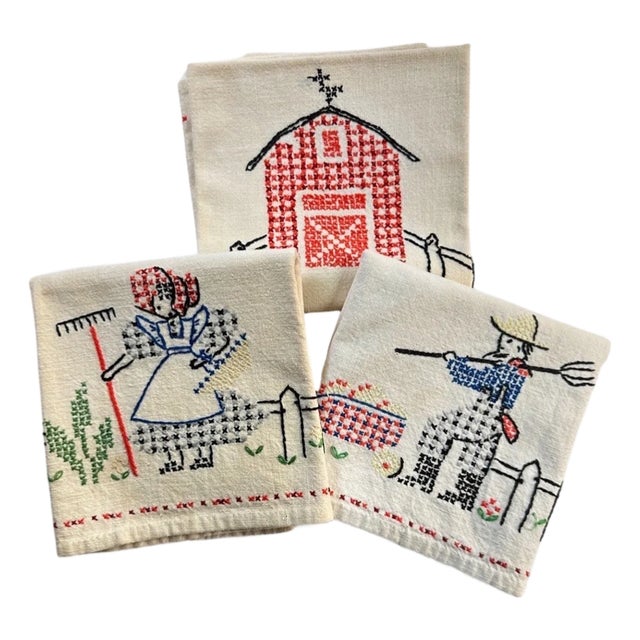 Vintage Embroidered Linen Tea Towels 1940s Farmhouse Decor -Set of 3 For Sale