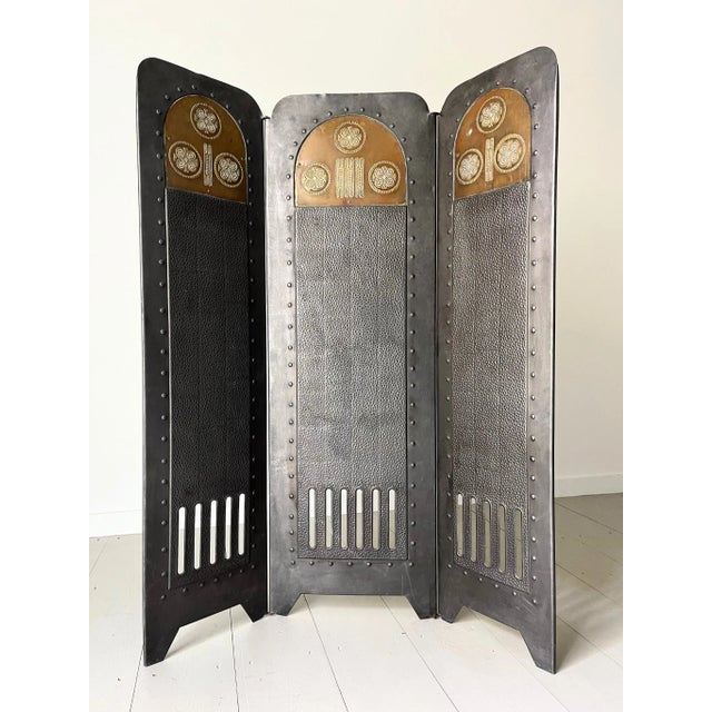 Metal Vienna Secession Decorative Steel Fire Screen with 3 Folding Panels, Austria, 1900s For Sale - Image 7 of 10