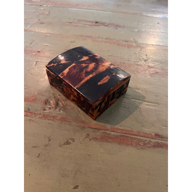 Vintage Handmade Tortoiseshell-Style Veneer & Wood Keepsake Box For Sale - Image 4 of 12