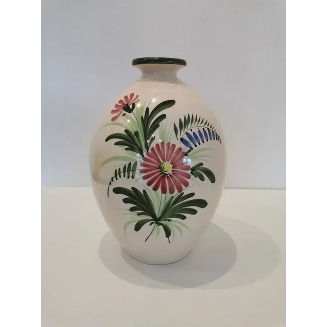 Great vase decor flowers, signed Saint Clément. Shabby Chic Style, Old vase in very good condition. This piece has an...