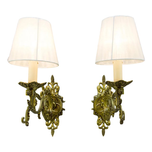 French Neoclassical Style Bronze Wall Lights, Set of 2 For Sale