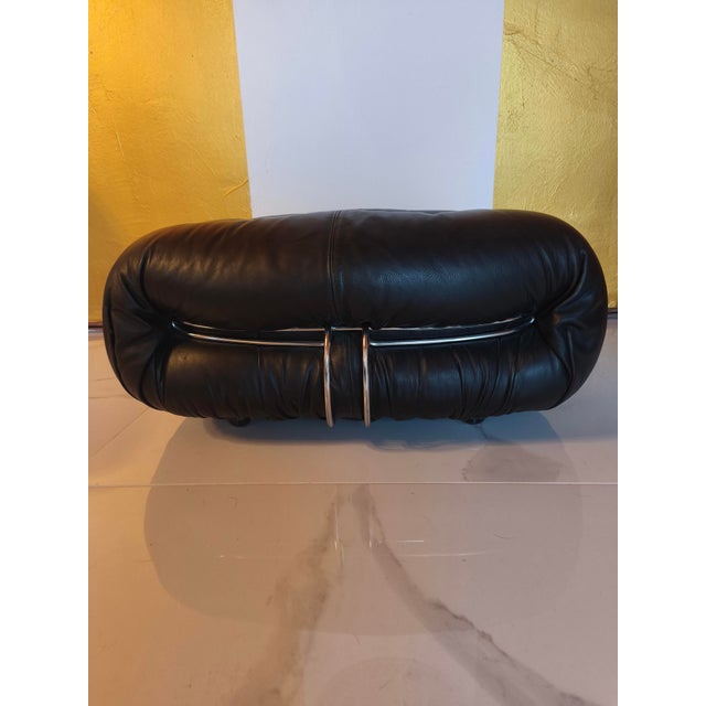 Metal Soriana Ottoman in Black Leather by Afra & Tobias Scarpa for Cassina, 1970s For Sale - Image 7 of 11