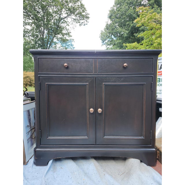 Thomasville Ebonized Wood Sideboard Buffet Server With Extendable Foldout Surfaces For Sale In New York - Image 6 of 16