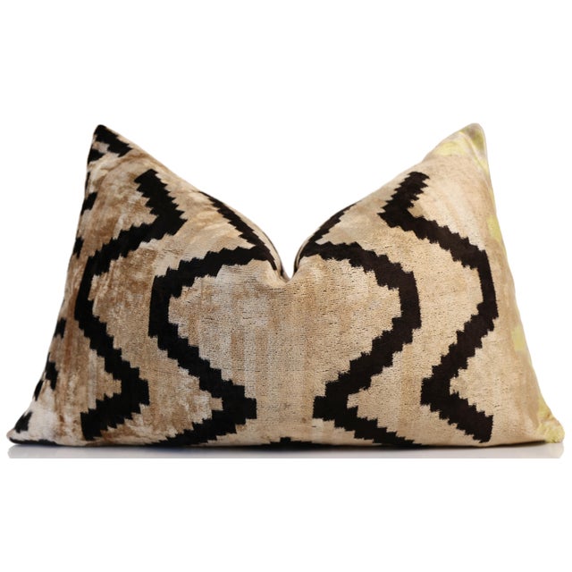 2020s Neutral Black Chevron Silk Velvet Pillow 16x24 Handmade Luxury Cushion For Sale - Image 5 of 8