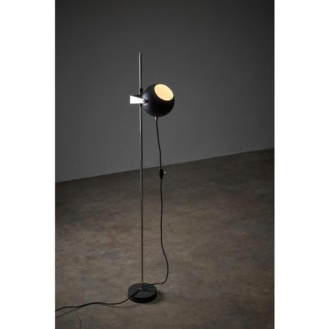 Metal Minimalist Black Sphere Adjustable Floor Lamp with Chrome Stem, 1960s For Sale - Image 7 of 10