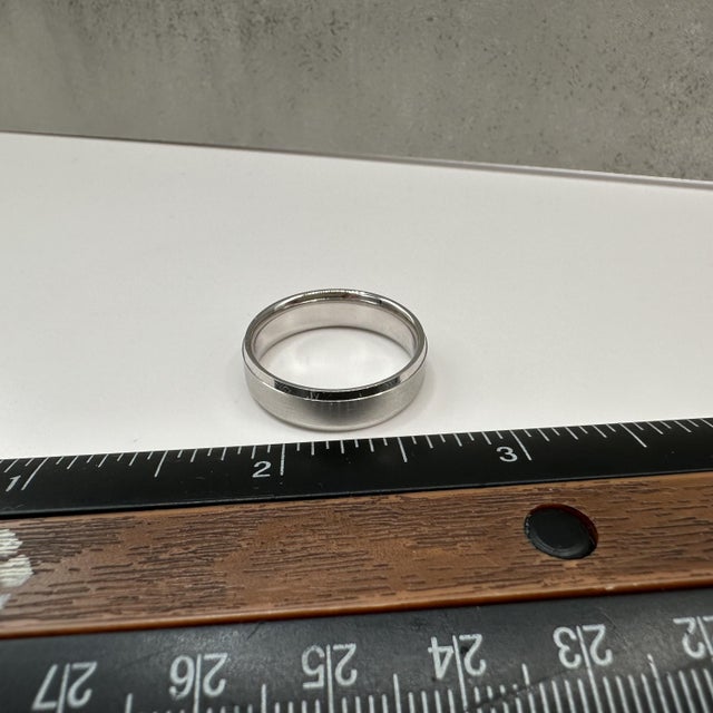 14k White Gold Comfort Fit Wedding Band 6mm Size 10 7.2g For Sale In New York - Image 6 of 6