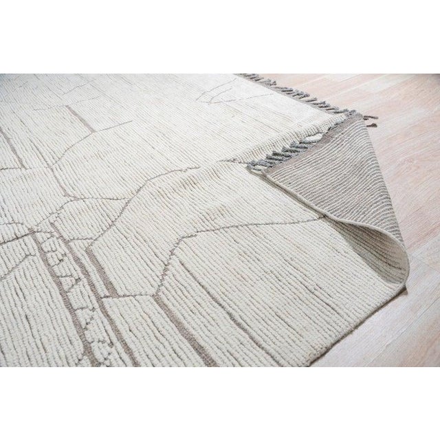 9x12 Ivory Hand-Knotted Wool Linear Diamond Grid Tribal Modern Carpet Rug For Sale - Image 4 of 7