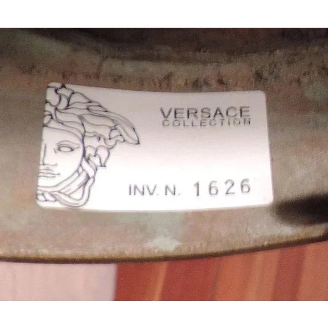 1825 Charles X Period French Empire Gilt Bronze 'Flower Vase' Mantle Clock For Sale In New York - Image 6 of 8