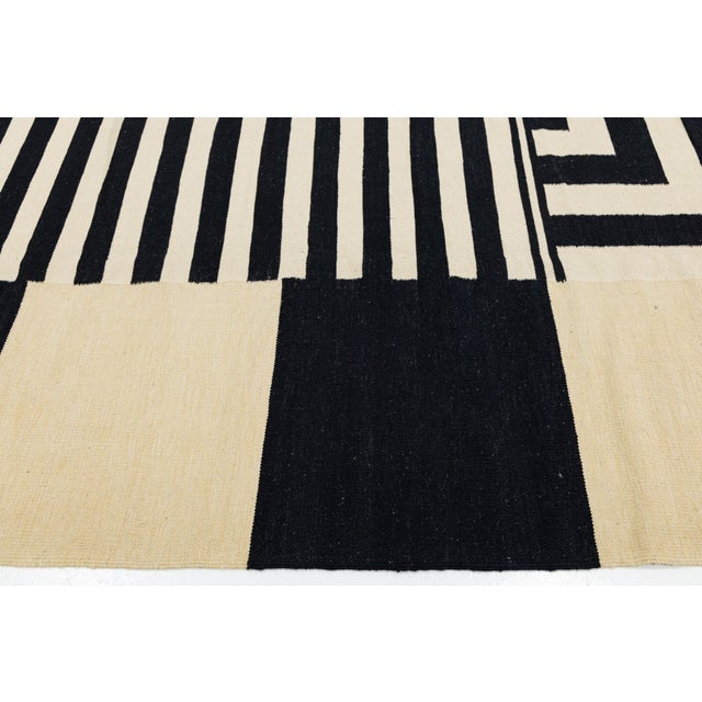 Cream Modern Navajo-Style Hand-Knotted Wool Rug – Black & Cream Graphic Geometric For Sale - Image 8 of 12