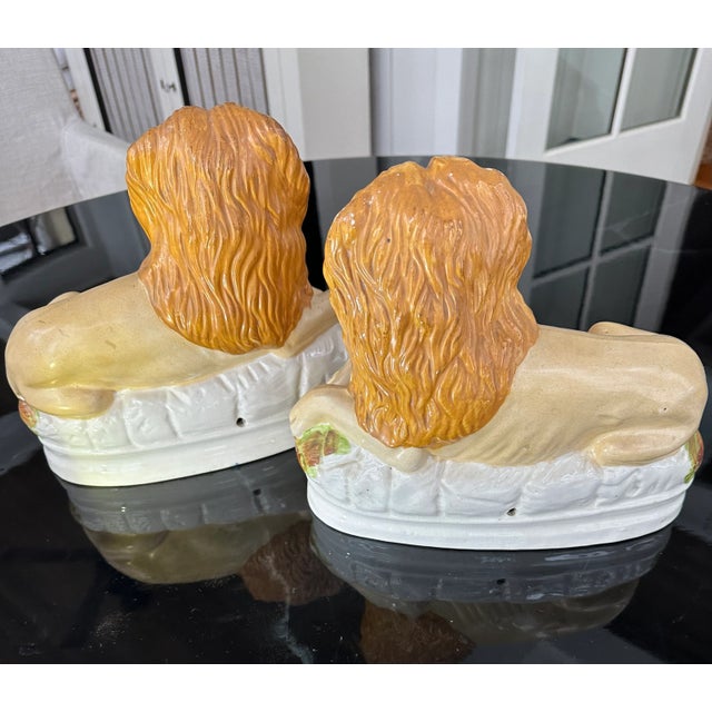 Pair of 19th Century Staffordshire Lions From England For Sale - Image 4 of 9