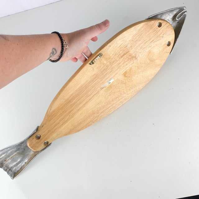 Nautical Vintage Large Wood Metal Fish Buffet Cutting Serving Board Sigma Wall Hanging For Sale - Image 3 of 9