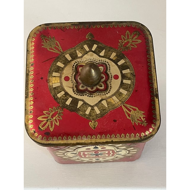 Beautiful Vintage Tin Box Square With Lid For Sale - Image 4 of 4
