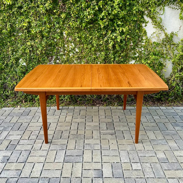 Mid-Century Modern 1980s Large Mid Century Danish Modern Teak Extension Dining Table For Sale - Image 3 of 12