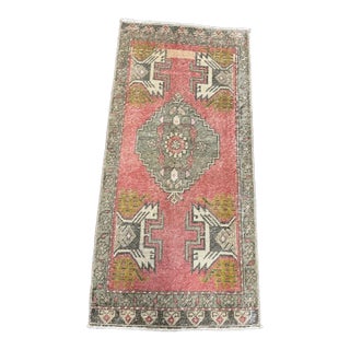 Turkish Yastik Rug 1'7" x 3'3" For Sale