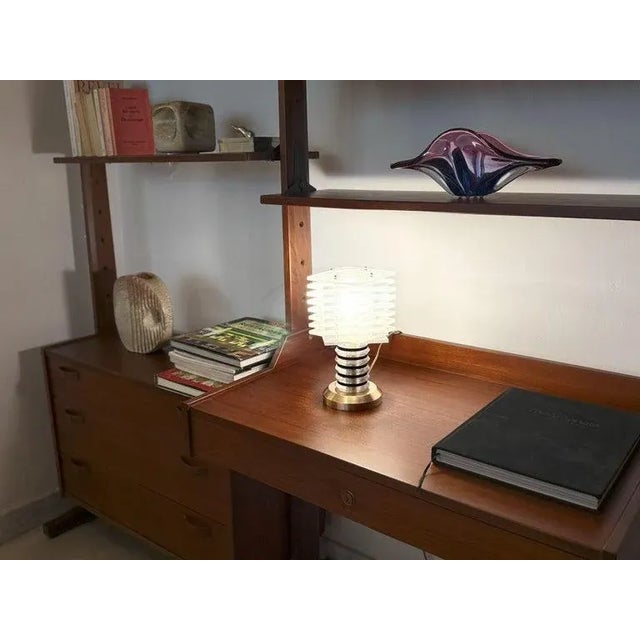 Mid-Century Modern Italian Vintage Modernist Lucite and Brass Table Lamp, C. 1968–1975 For Sale - Image 3 of 10