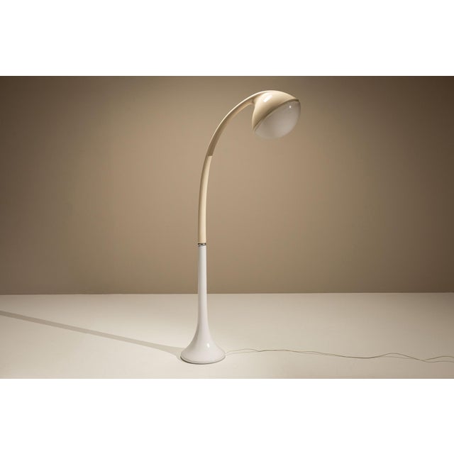 Guzzini DL5 Lampione in White by Fabio Lenci for Guzzini, Italy, 1970s For Sale - Image 4 of 12