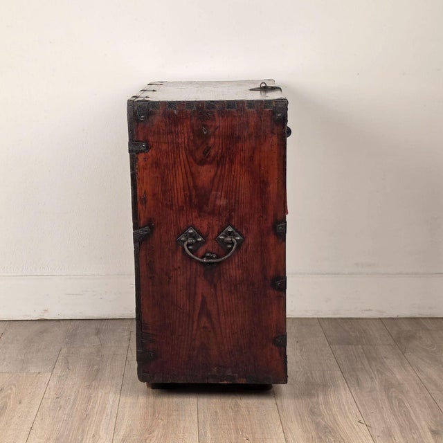 Korean Tansu 19th Century For Sale - Image 9 of 10