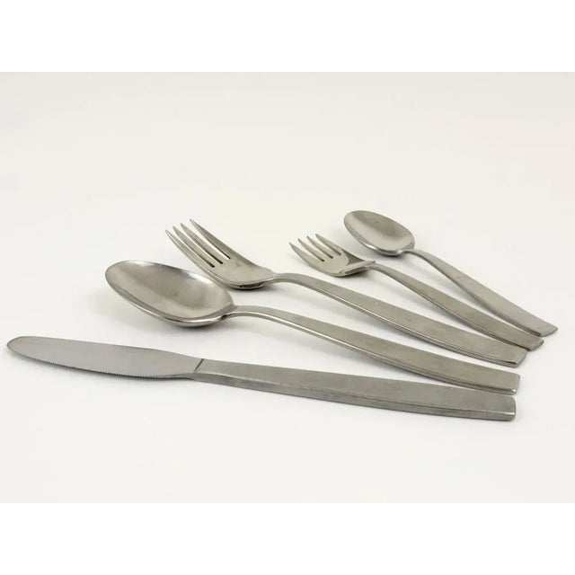 Silver Austrian 2050 Six Persons Flatware Cutlery by Helmut Alder for Amboss, 1950s, Set of 34 For Sale - Image 8 of 9
