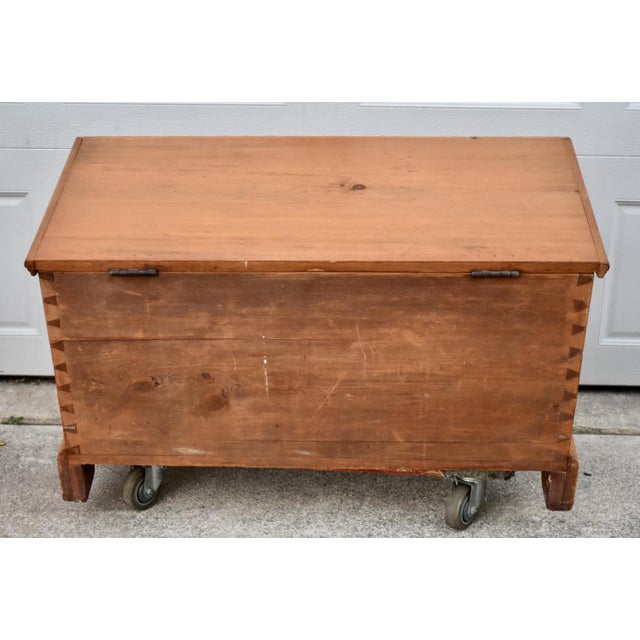 Farmhouse Vintage Doveatiled Pine Trunk Farmhouse Stye Blanket Chest Storage For Sale - Image 3 of 15