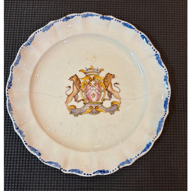 Late 18th Century Set of Four Antique Italian Hand-Painted Armorial Faience Plates For Sale - Image 5 of 12