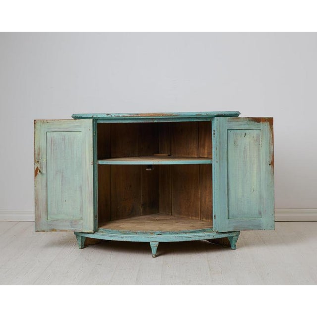 Gustavian (Swedish) Antique Gustavian Corner Sideboard in Pine, 1790 For Sale - Image 3 of 8