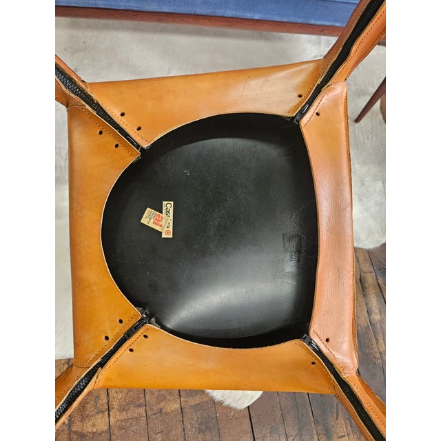 Brown 1970s Pair of Cab 413 Armchairs in Cognac Leather by Mario Bellini for Cassina For Sale - Image 8 of 10