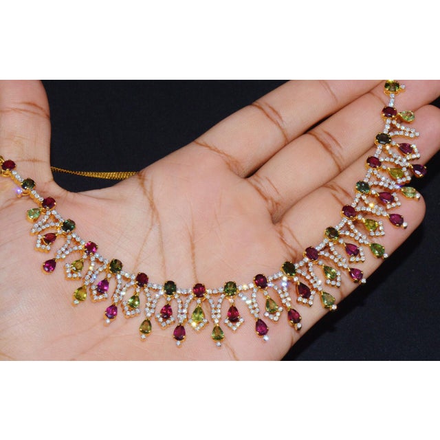 Contemporary Certified Natural 26.2CTS VS G Diamond Tourmaline 18K Solid Gold Cocktail Necklace For Sale - Image 3 of 13