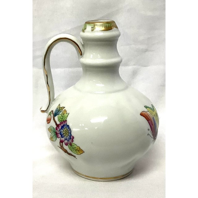 Mid 20th Century Set of Vintage Queen Victoria Porcelain, Trinket Dish and Small Vase For Sale - Image 5 of 11