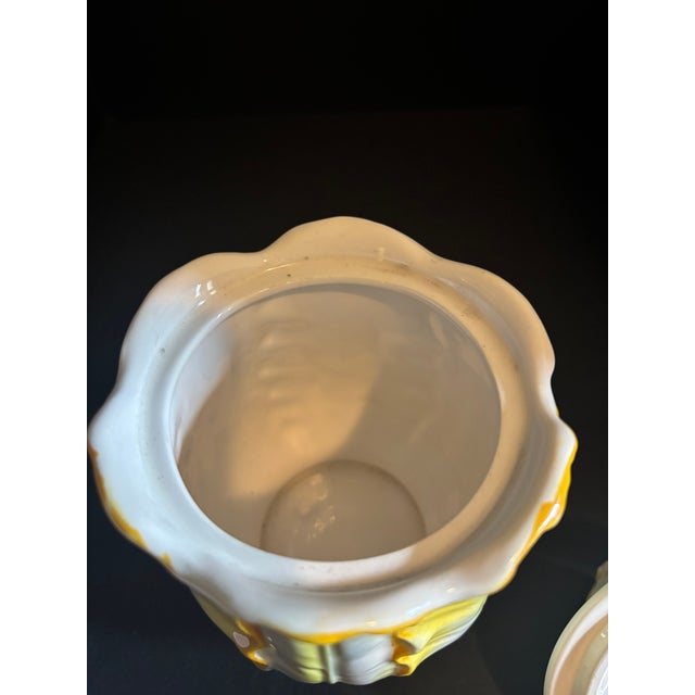 Yellow Rare 1960s Lefton Cabbage Leaf Ceramic Canister in Excellent Condition For Sale - Image 8 of 8