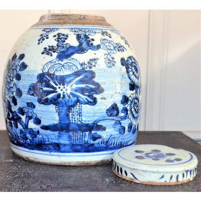 Chinoiserie White & Blue Floral Ginger Jar For Sale In Houston - Image 6 of 7