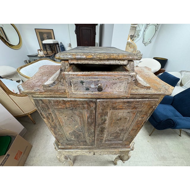 18th Century 18th Century Venetian Baroque Silver Giltwood Cabinet For Sale - Image 5 of 17