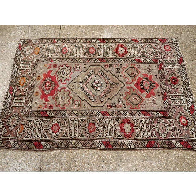 Galerie Shabab Collection Early 20th Century Caucasian Throw Rug For Sale In New York - Image 6 of 10