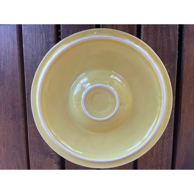 1940s Art Deco Hall Ge Refrigerator Ware 2 Quart Yellow and Gray Covered Casserole Dish For Sale - Image 5 of 7