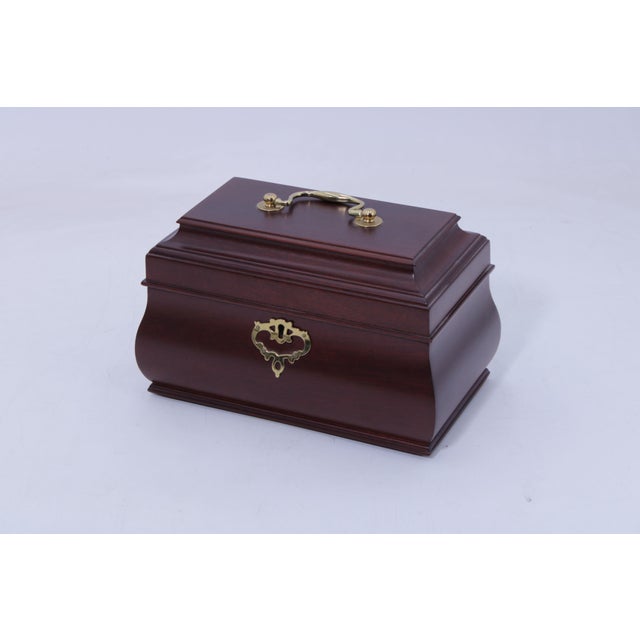 Traditional Virginia Metalcrafters Mahogany Rectangular Tea Caddy Jewelry Box For Sale - Image 3 of 14