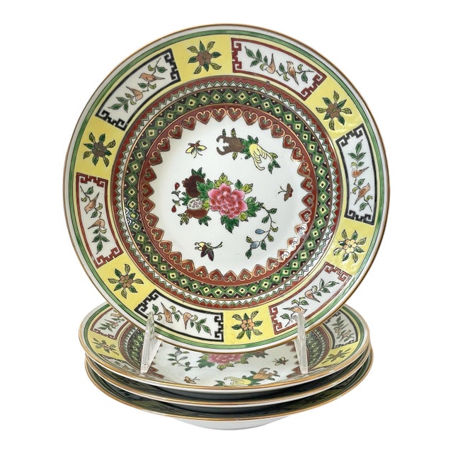 Vintage Jingdezhen Porcelain Chinese Export Famille Jaune 8” Soup Bowls. Set of 4 or 8 For Sale