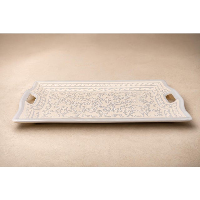 Contemporary Large "Hummingbird" Decorative Tray, Lacquered Wood, Ensamble Artesano, 2024 For Sale - Image 3 of 12