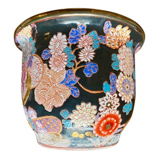 Vintage Asian Famille Noire Floral Jardinere / Planter Pot With Gold Trim For Sale