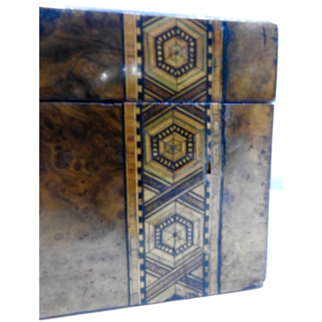 19th Century English Tunbridge Walnut Tea Caddy For Sale In Nashville - Image 6 of 10