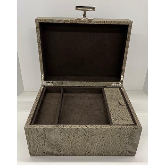 Animal Skin Authentic Ethan Allen Faux Reptile Leather Jewelry Box For Sale - Image 7 of 9